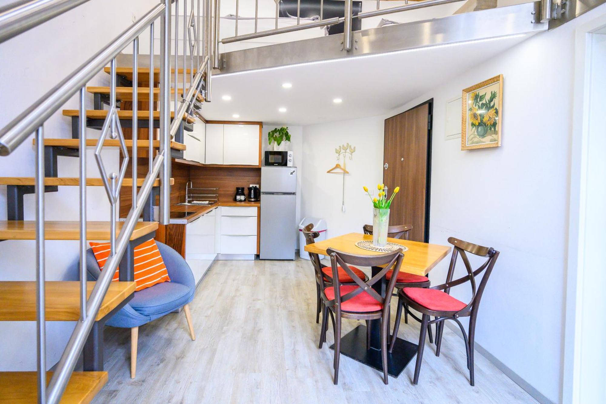 The Happy Loft Apartment Ljubljana Bagian luar foto